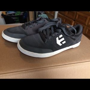 Brand new Etnies Marana sneakers